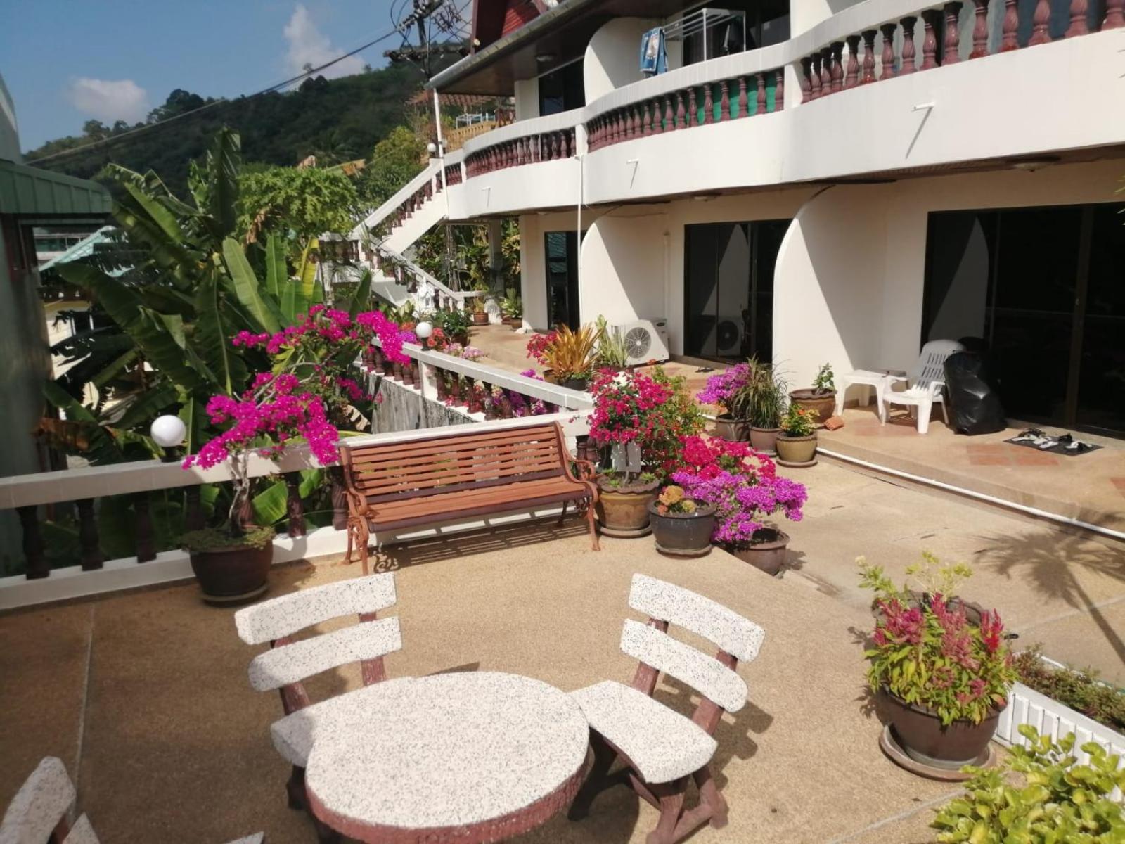 Blue Sky Residence Patong Exterior foto